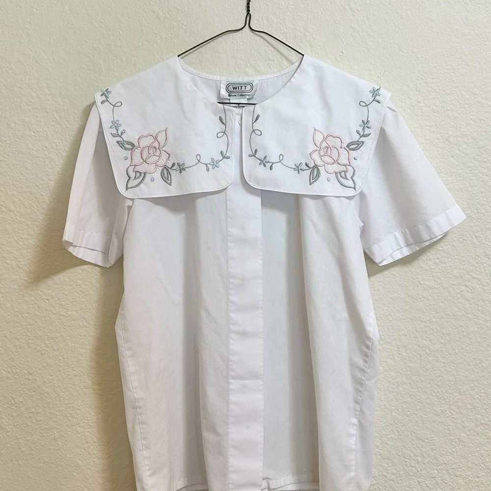 Vintage 1970s Cottagecore Witt Embroidered Blouse with Oversized Collar
